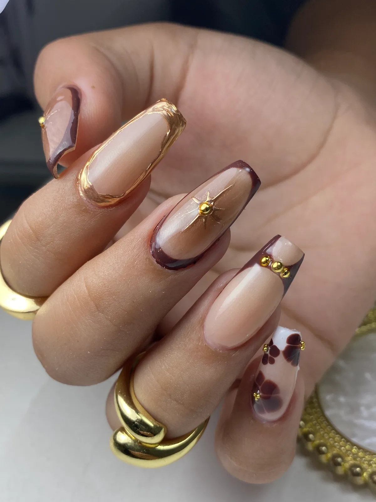 Trabajo de uñas de L&F Beauty Studio