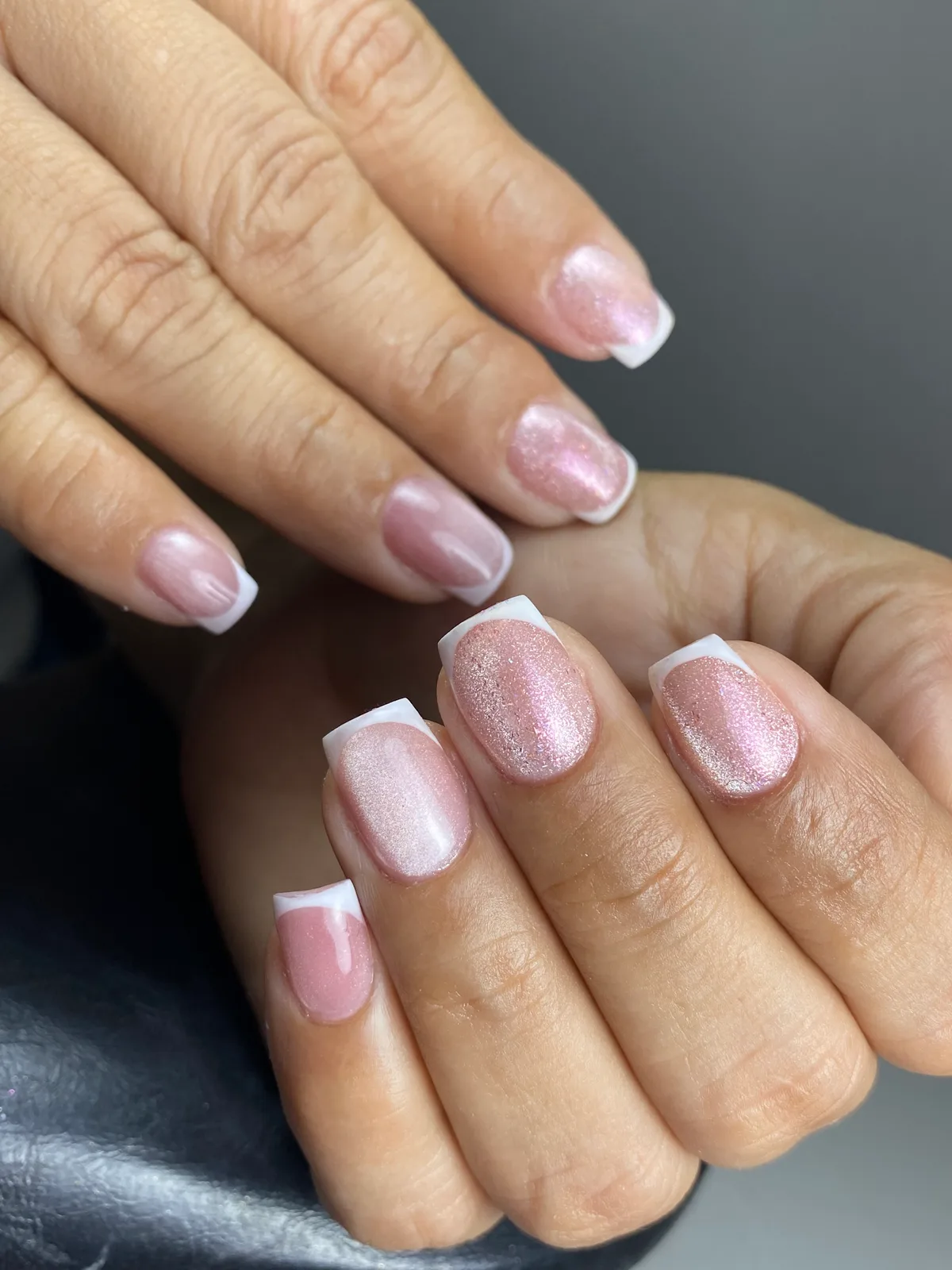 Nivelación en uñas naturales